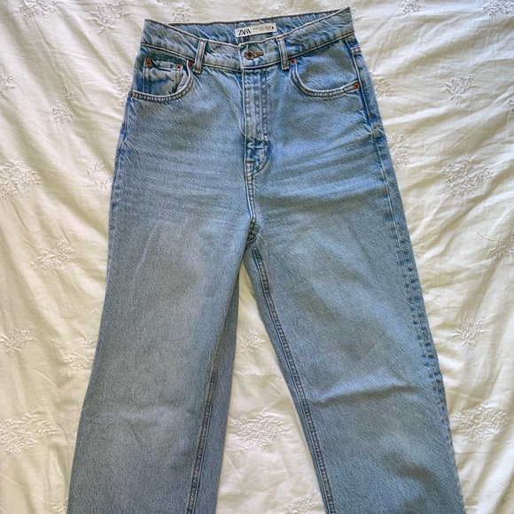 ZARA Jeans - Picture 2 of 5